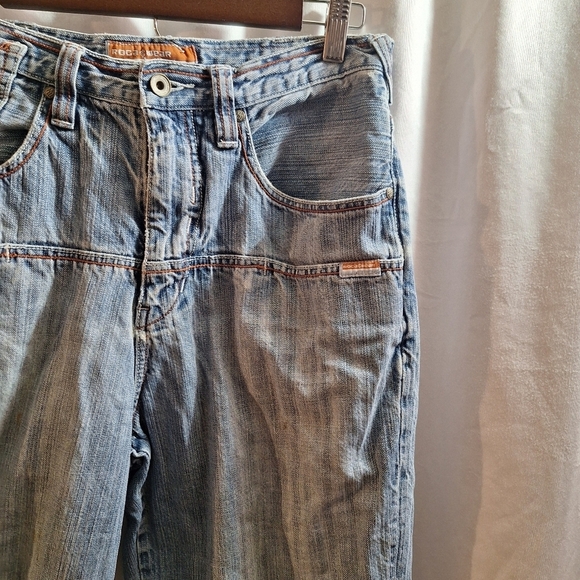 Rocawear Men's jeans Embroidered back pockets size 32X34 - Picture 2 of 6